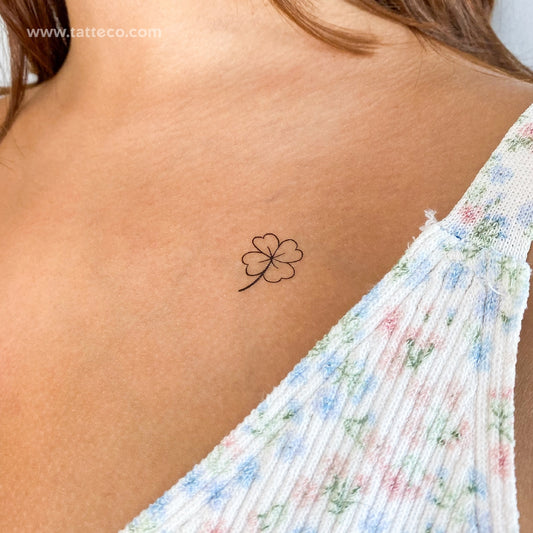 Tatuaje temporal de trébol de cuatro hojas de línea fina (juego de 3)