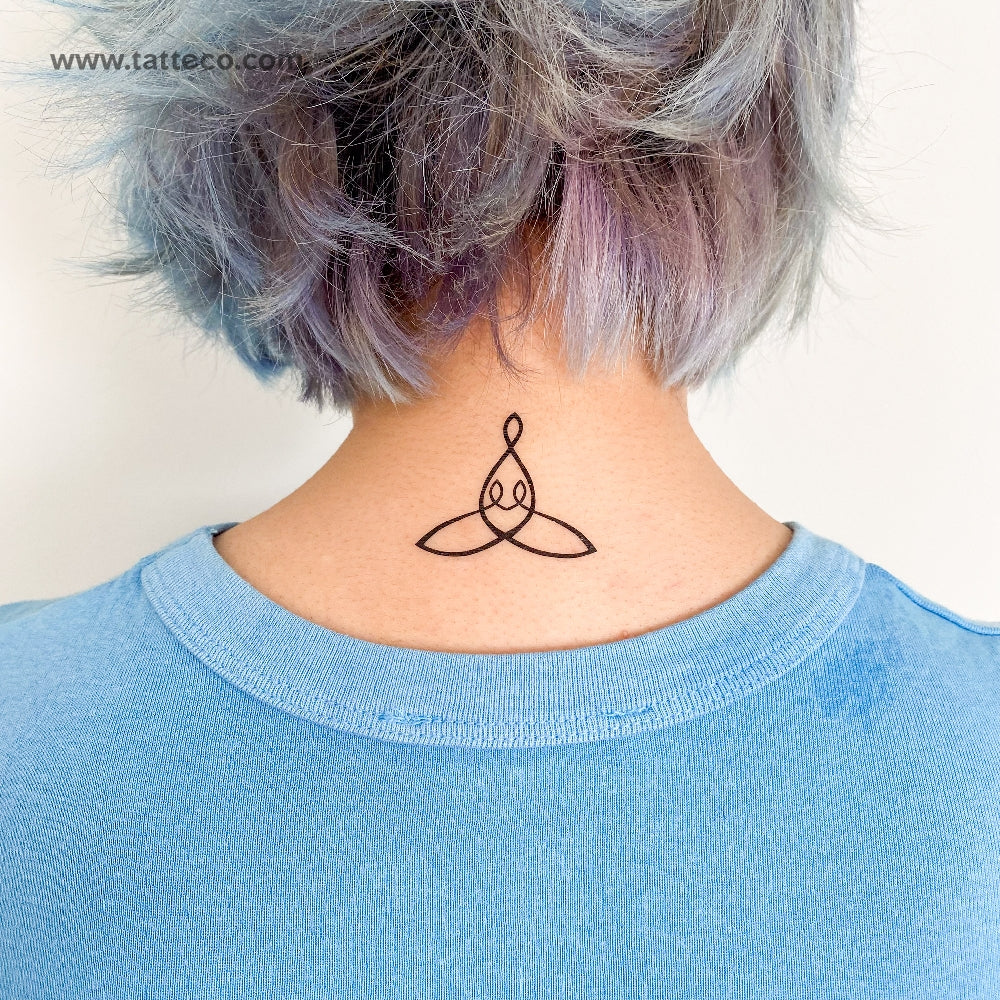 Mother of 3 with Minimalist Tattoo