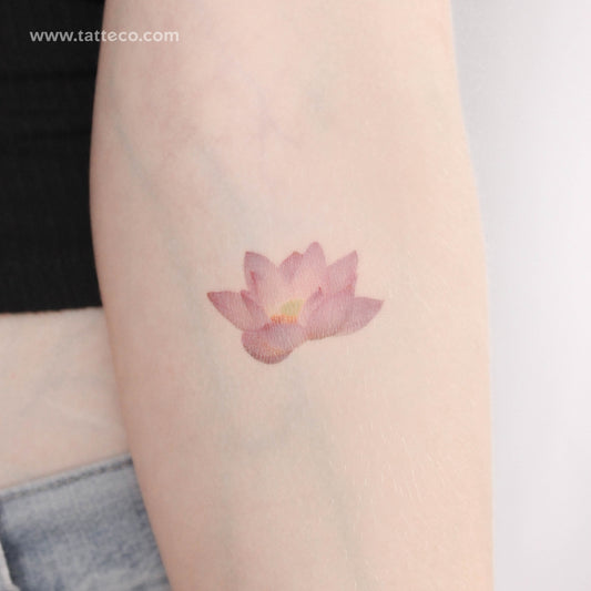 Tatuaje temporal de flor de loto realista - Juego de 3