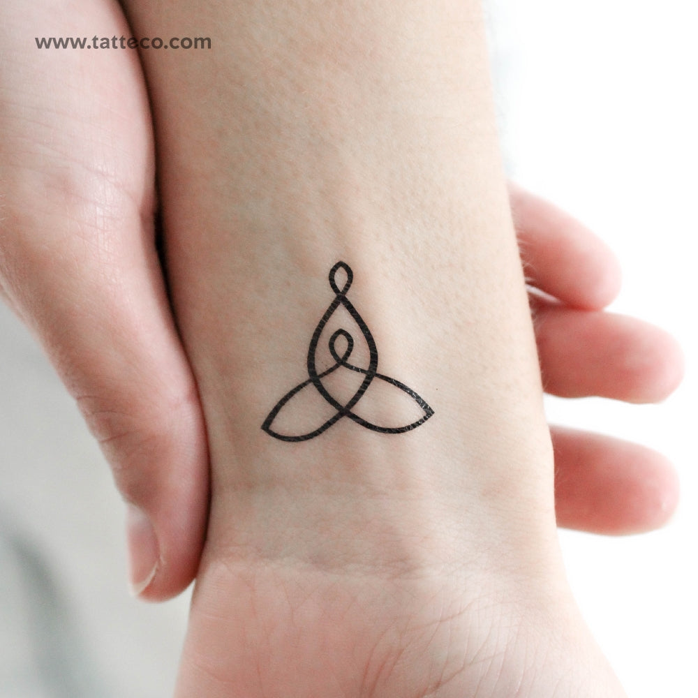 Minimalist Mother of 3 Tattoo Idea