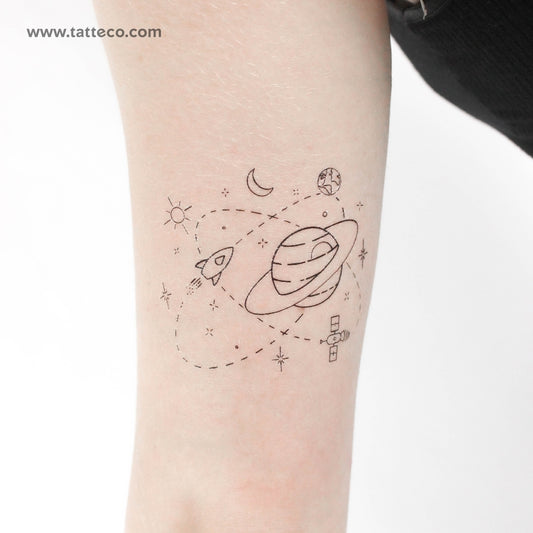 Tatuaje temporal de galaxia de Cagri Durmaz