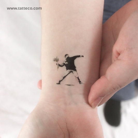 Tatuaje temporal pequeño de Banksy: El lanzador de flores (juego de 3)