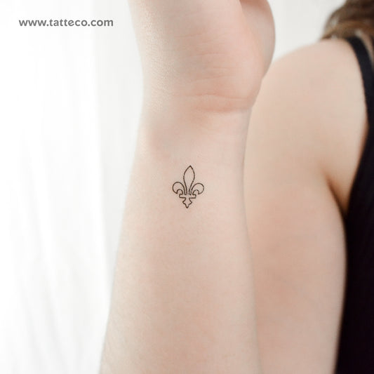 Fine Line Louisiana Fleur-de-lis Temporary Tattoo - Set of 3