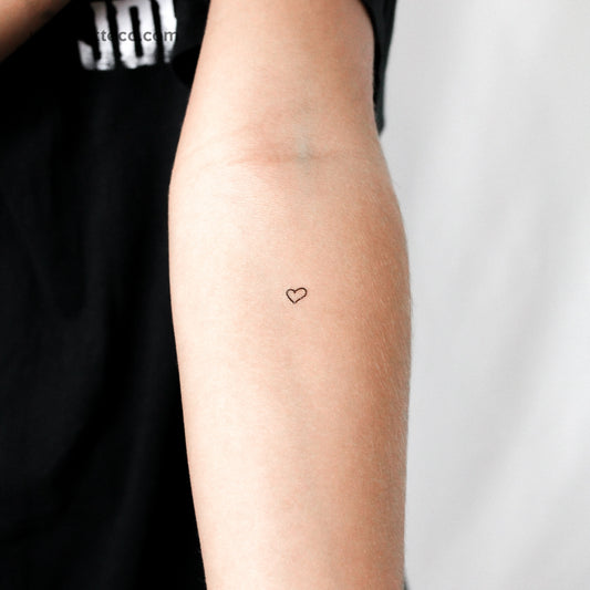 Tatuaje temporal de corazón pequeño dibujado a mano (juego de 3)