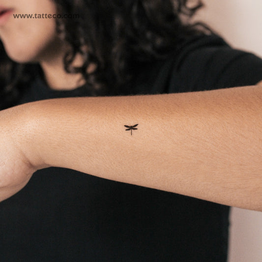 Tatuaje semipermanente de libélula diminuta (juego de 2)