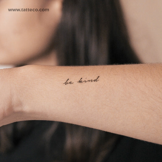 Tatuaje semipermanente "Be Kind" - Juego de 2
