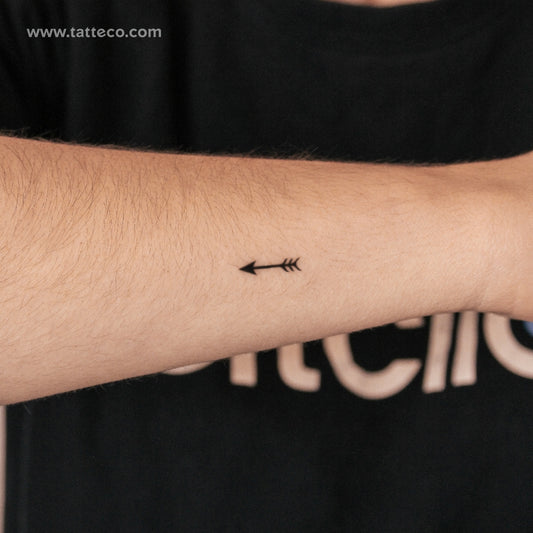 Tatuaje semipermanente de flecha pequeña (juego de 2)