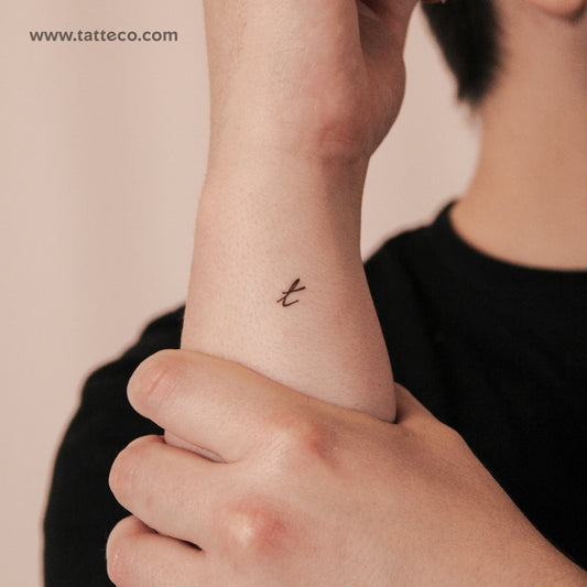 Tatuaje semipermanente de letra T manuscrita (juego de 2)