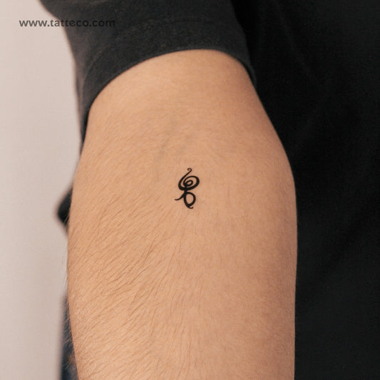 Hakuna Matata Symbol Semi-Permanent Tattoo - Set of 2