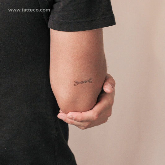 Scissoring Semi-Permanent Tattoo - Set of 2