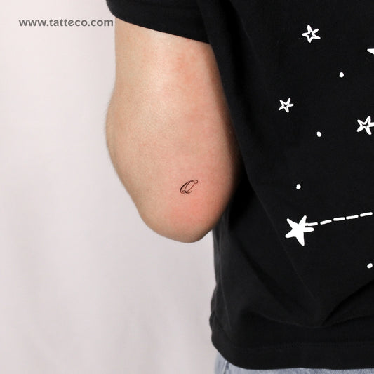 Letter Q Script Temporary Tattoo - Set of 3