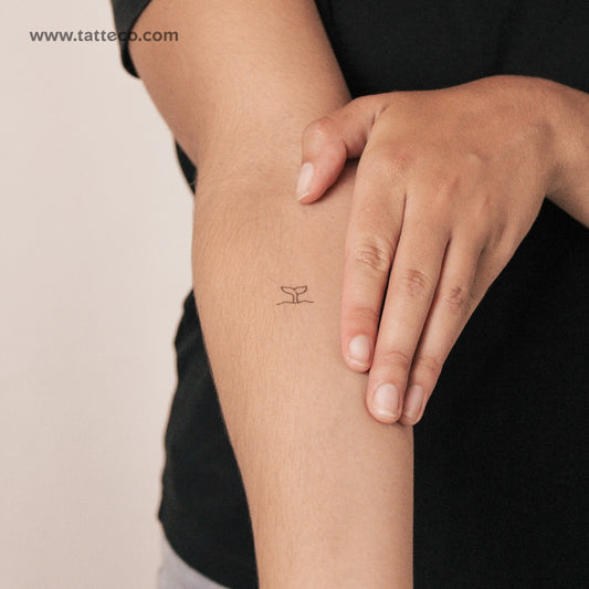 Whale Tail Semi-Permanent Tattoo - Set of 2