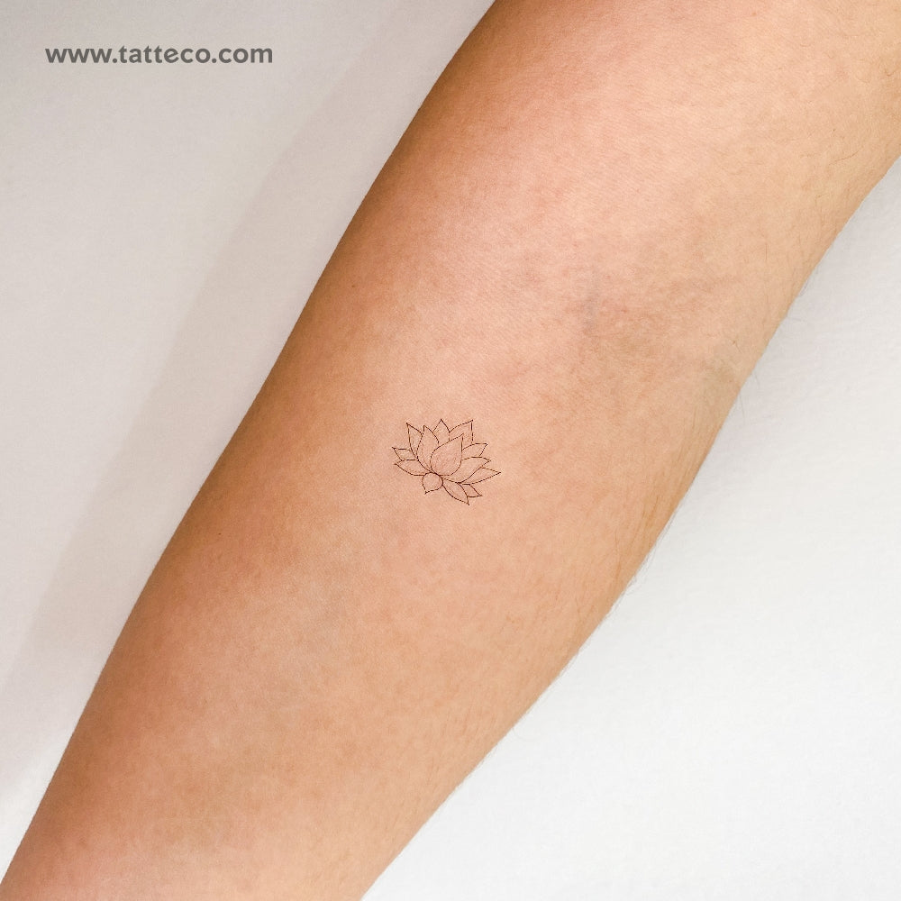 Tatuaje temporal pequeño de loto sagrado (juego de 3)