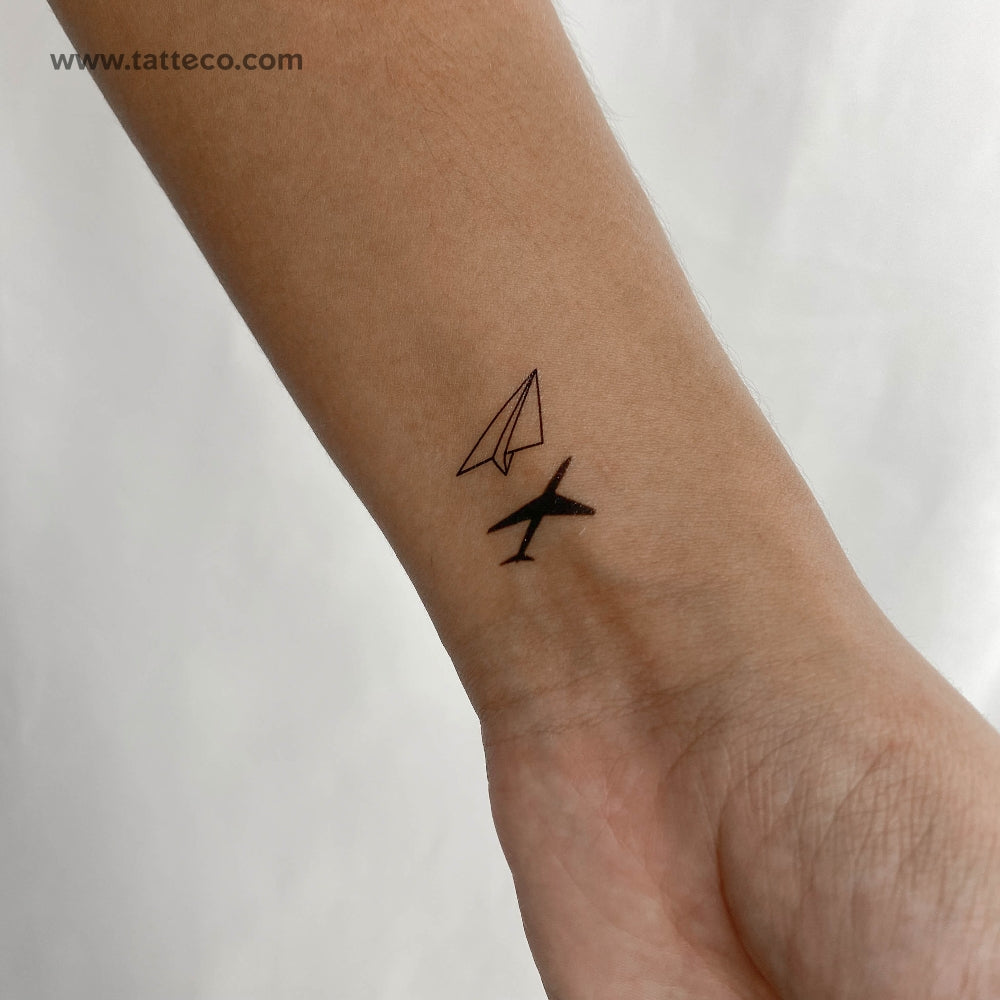Small but really beautiful - minimalist tattoos✨🎉 - IG: pintadon_tattoo  FB: PintaDon Tattoo Studio SMS/Viber/WA/Telegram: 0917110... | Instagram