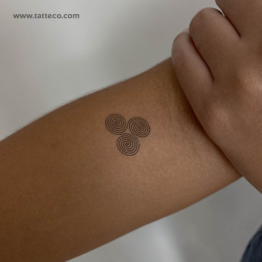 Tatuaje temporal del símbolo de triple espiral (juego de 3)