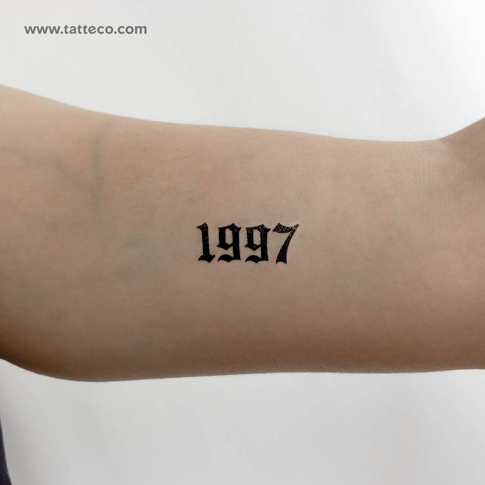 Tatuaje temporal gótico del año de nacimiento 1997 (juego de 3)