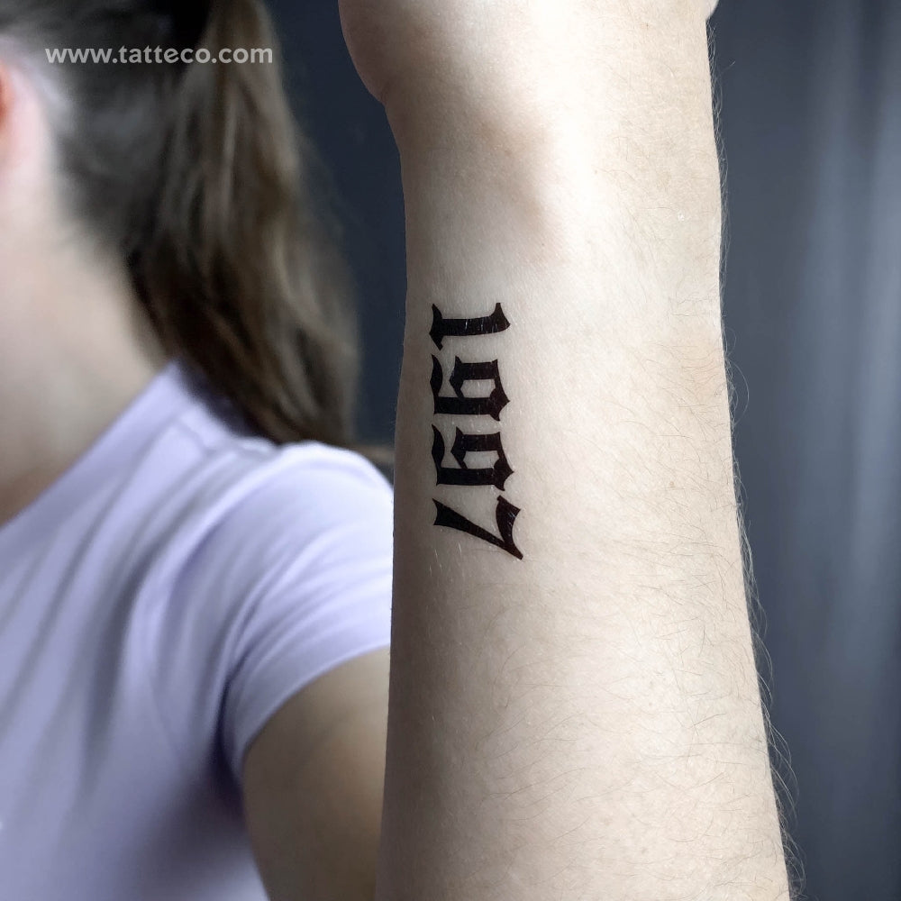 Tatuaje temporal gótico del año de nacimiento 1997 (juego de 3)