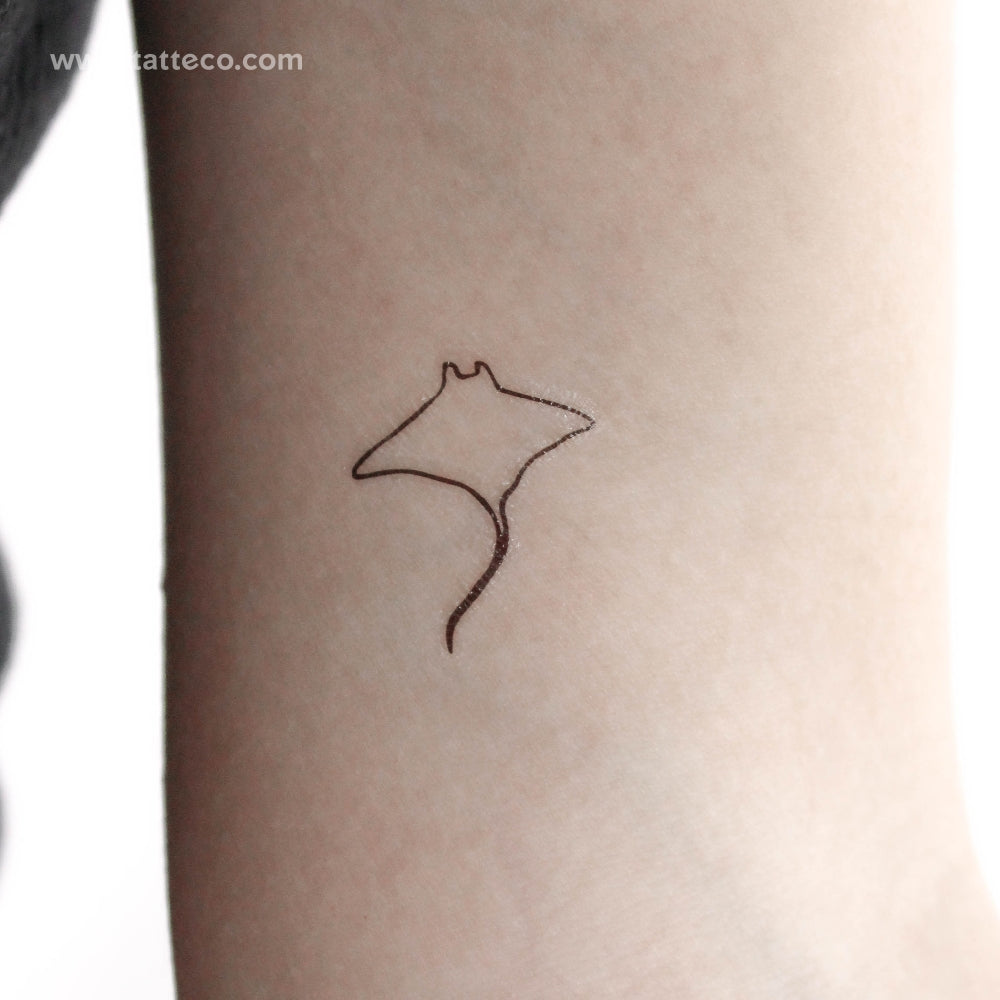 Small Manta Ray Temporary Tattoo - Set of 3