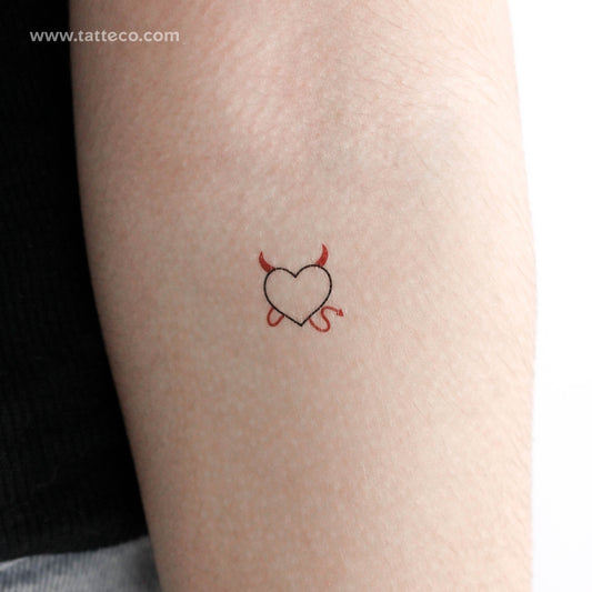 Tatuaje temporal de corazón travieso - Juego de 3