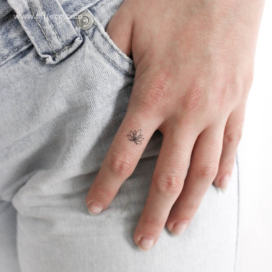 Tatuaje temporal minimalista de loto (juego de 3)