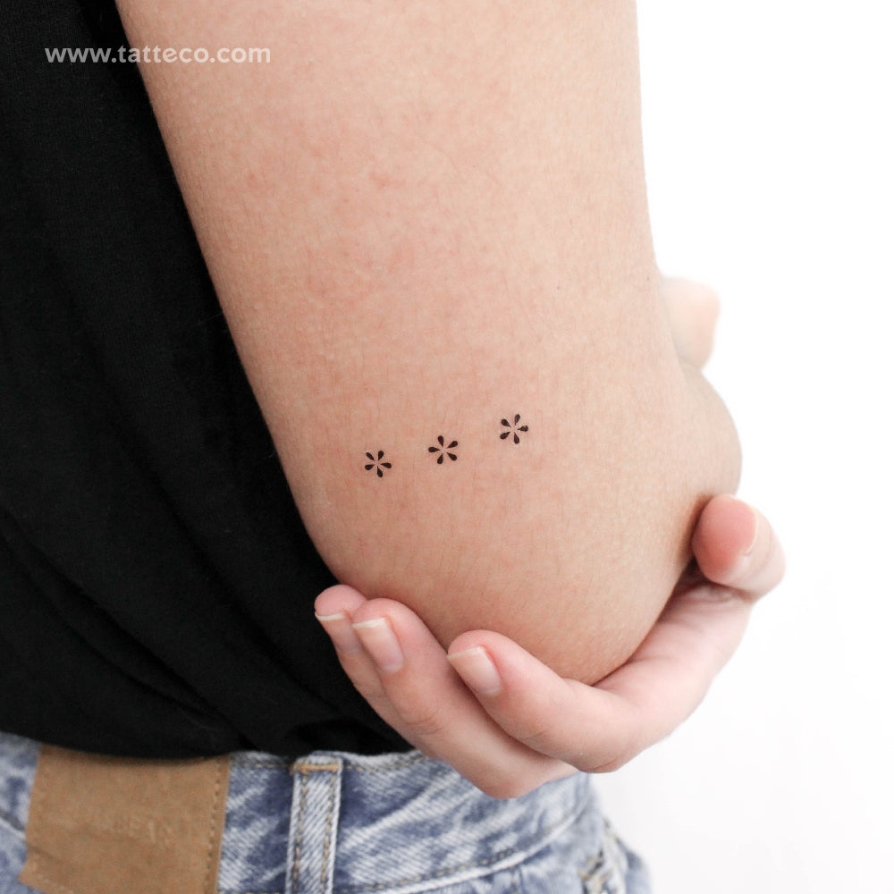 Minimalist Flower Ornament Temporary Tattoo - Set of 3