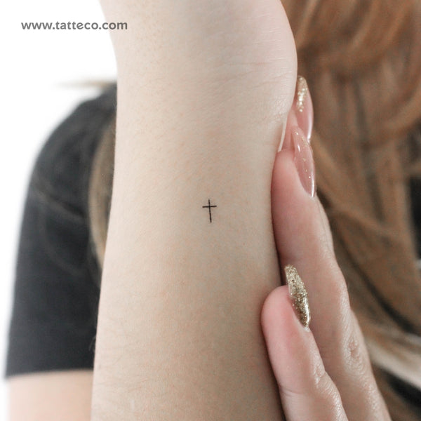 Tiny Minimalist Cross Temporary Tattoo - Set of 3
