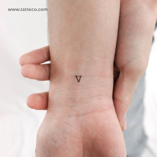 Tatuaje temporal de letra V mayúscula para máquina de escribir (juego de 3)