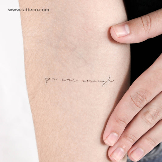 Tatuaje temporal "Eres suficiente" con fuente manuscrita - Juego de 3