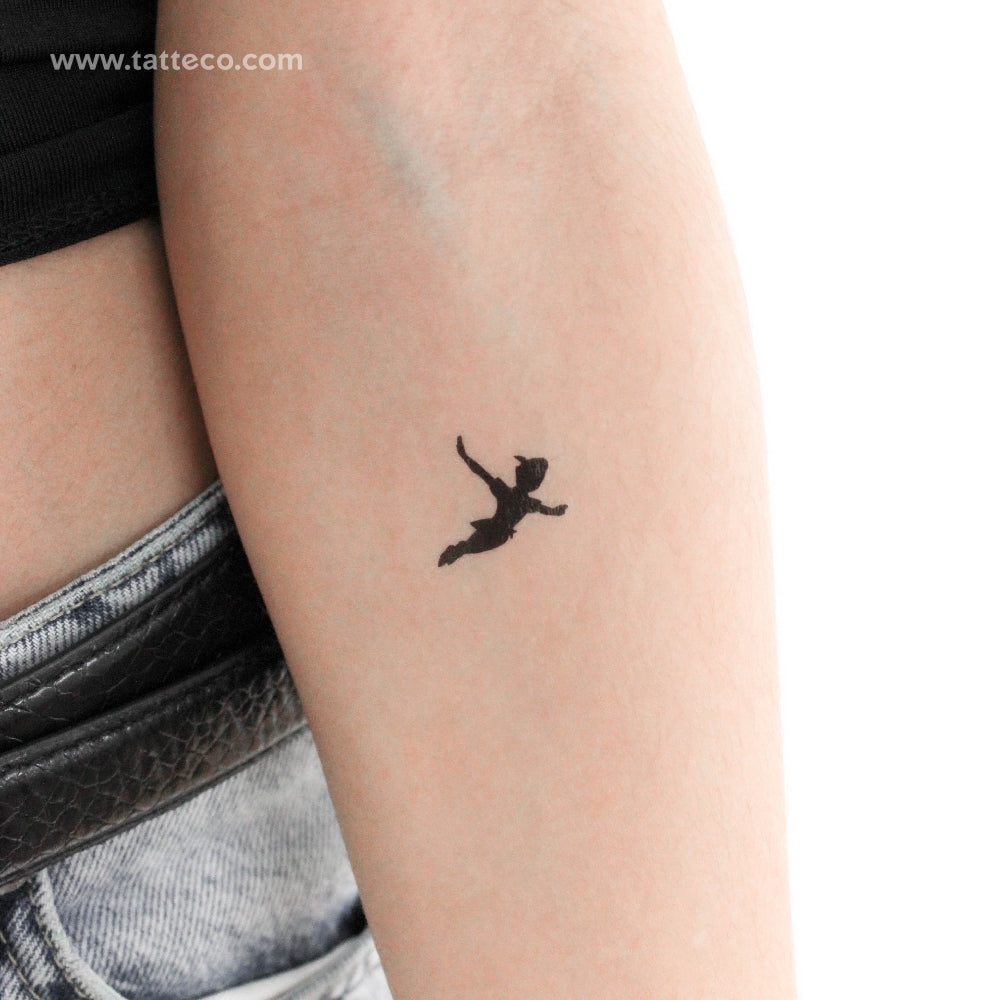 Tatuaje temporal de silueta de Peter Pan volando - Juego de 3