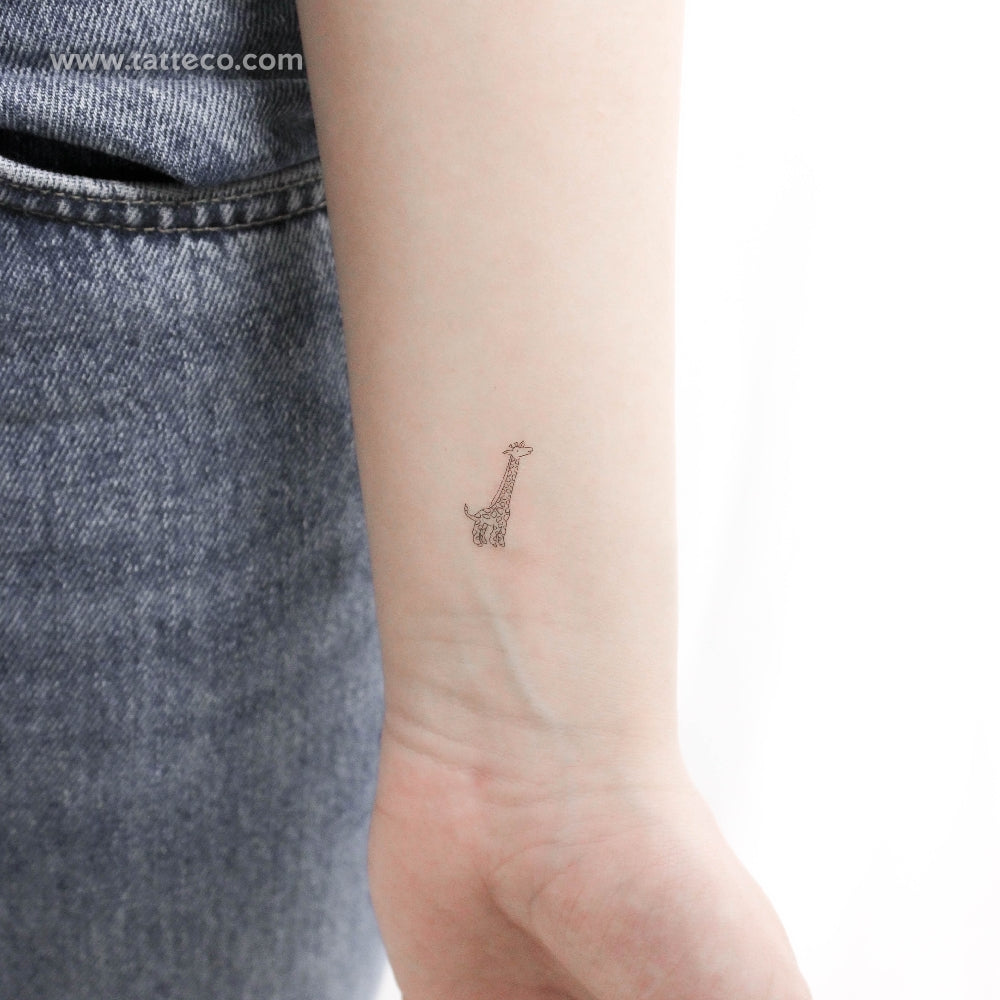 Small Giraffe Temporary Tattoo - Set of 3