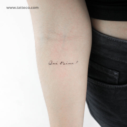 Tatuaje temporal "¿Qui t'aime?" - Juego de 3