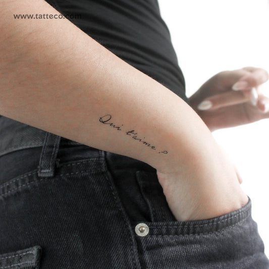 Tatuaje temporal "¿Qui t'aime?" - Juego de 3