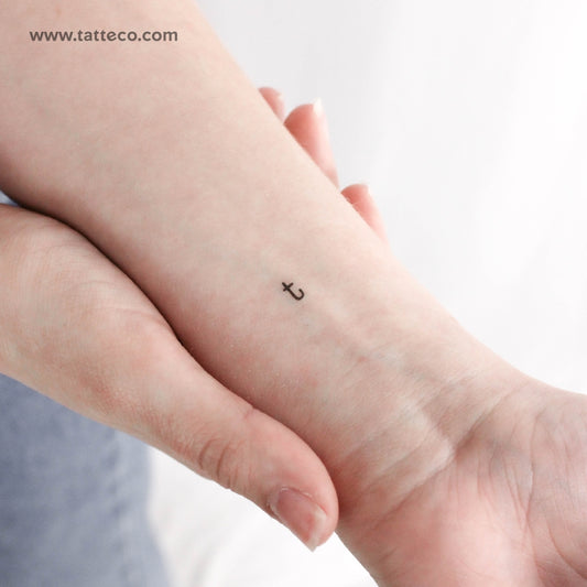 Tatuaje temporal de la letra T minúscula de máquina de escribir (juego de 3)