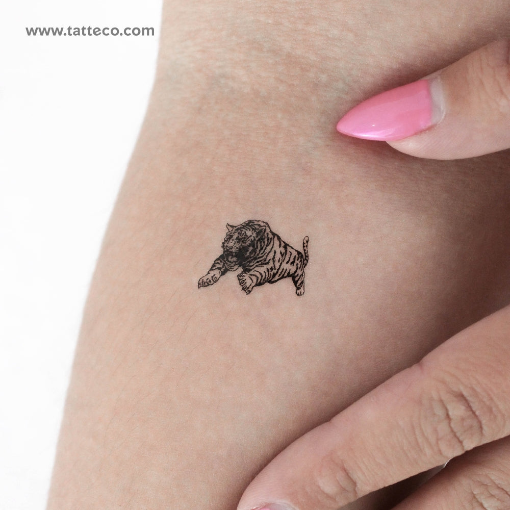 Tatuaje temporal de tigre saltando (juego de 3)
