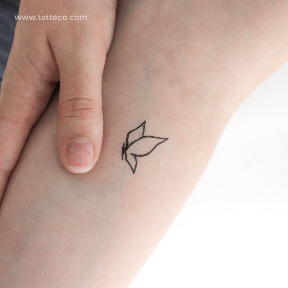Tatuaje temporal minimalista de mariposa voladora (juego de 3)