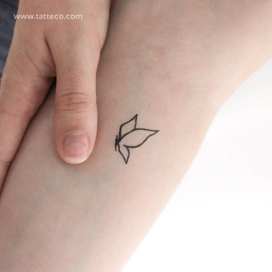 Minimalist Flying Butterfly Temporary Tattoo - Set of 3
