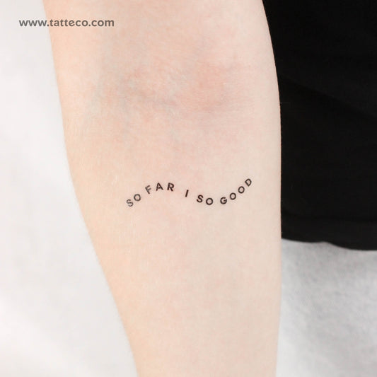 Tatuaje temporal "So Far So Good" (juego de 3)