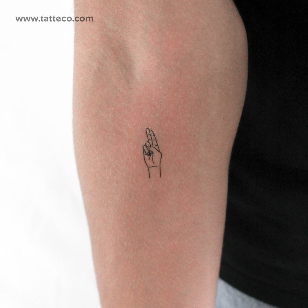 Sign Language U Temporary Tattoo - Set of 3