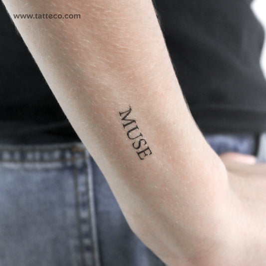 Tatuaje temporal de musa en mayúsculas - Juego de 3