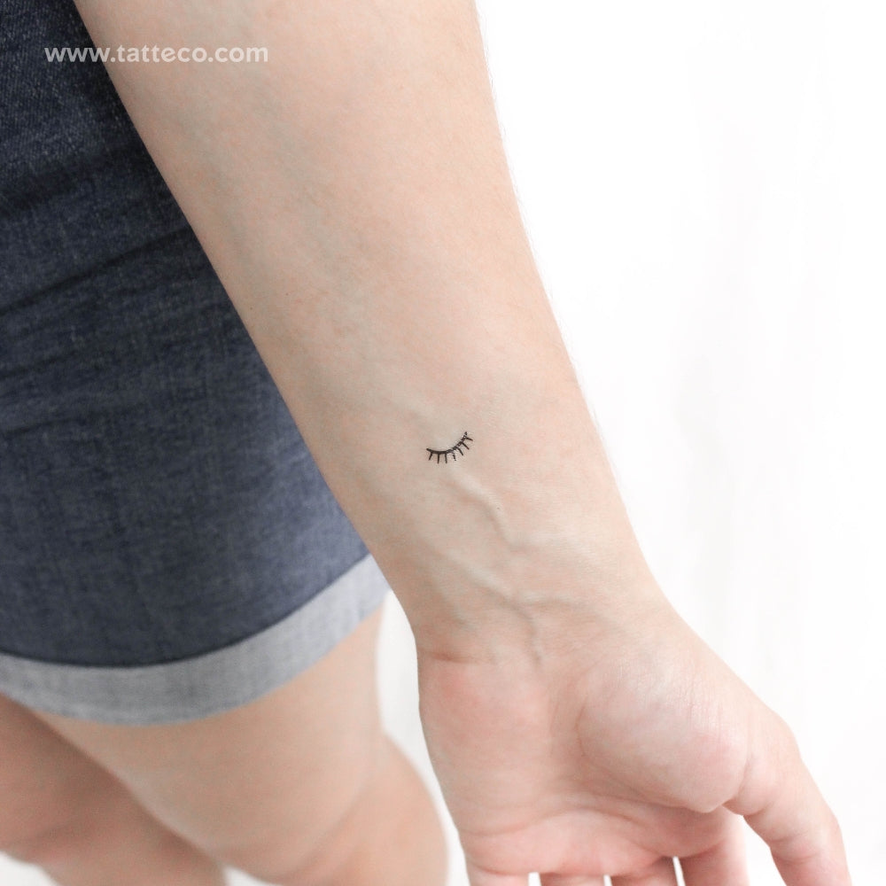 Small Eyelash Temporary Tattoo - Set of 4