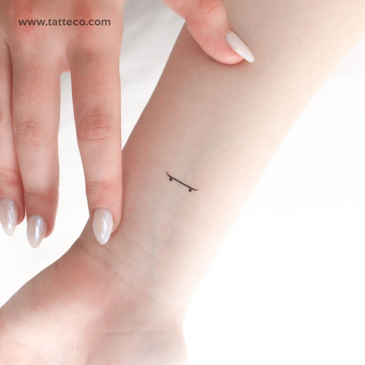 Tatuaje temporal minimalista de patineta (juego de 3)