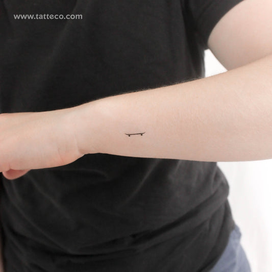 Tatuaje temporal minimalista de patineta (juego de 3)