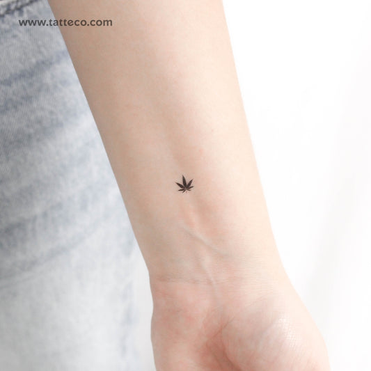 Tatuaje temporal de hoja de marihuana pequeña (juego de 3)