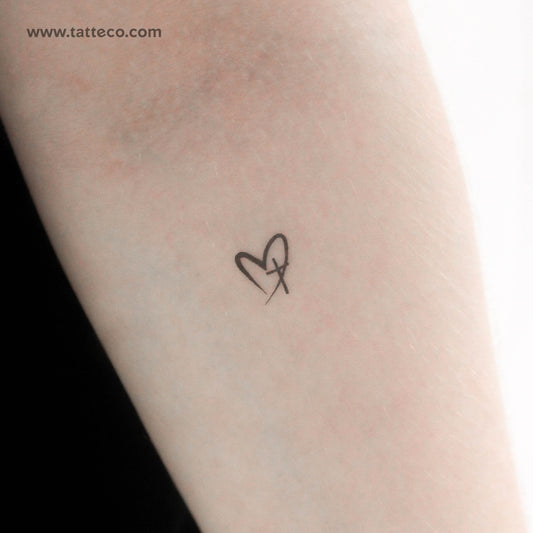 Tatuaje temporal de corazón con cruz pequeña (juego de 3)