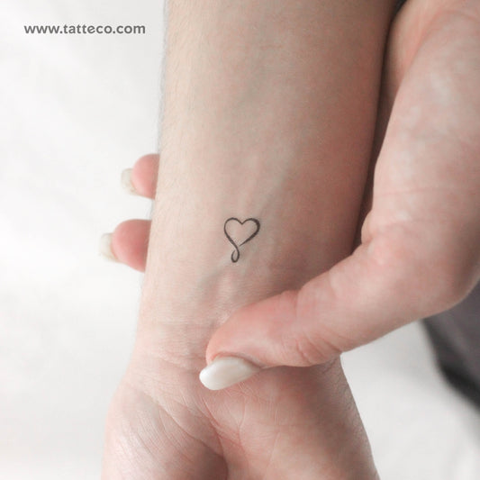 Tatuaje temporal de infinito con un pequeño corazón - Juego de 3