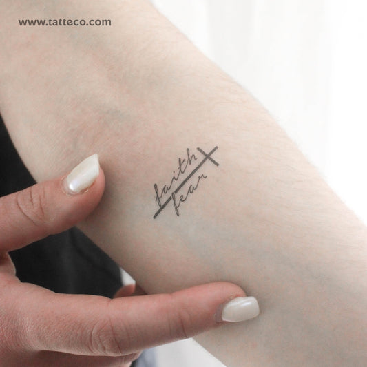 Tatuaje temporal "La fe sobre el miedo" - Juego de 3