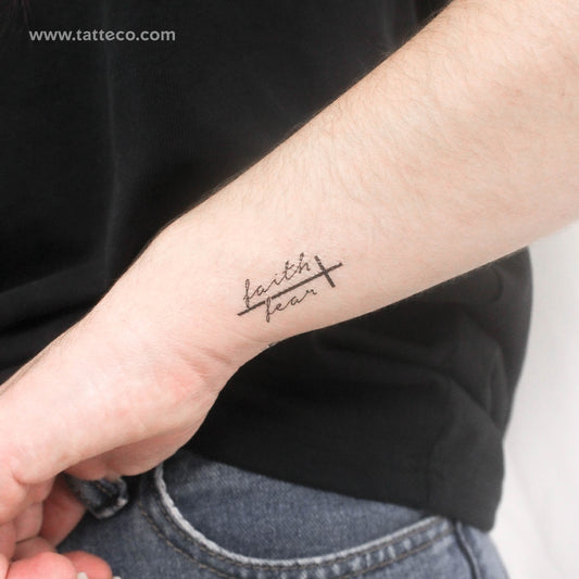 Tatuaje temporal "La fe sobre el miedo" - Juego de 3