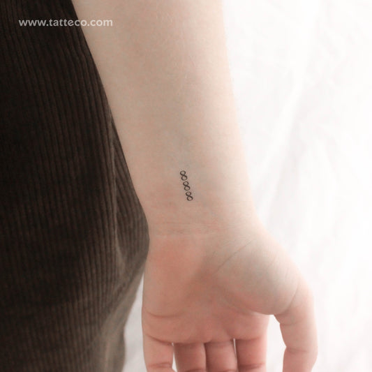 Tatuaje temporal vertical pequeño 888 - Juego de 3