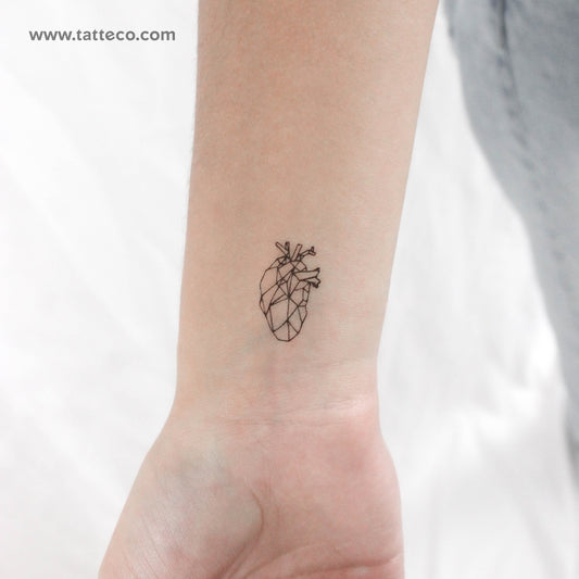 Tatuaje temporal de corazón anatómico de baja poligonización (juego de 3)