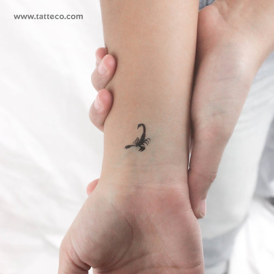 Tatuaje temporal de escorpión negro diminuto (juego de 3)